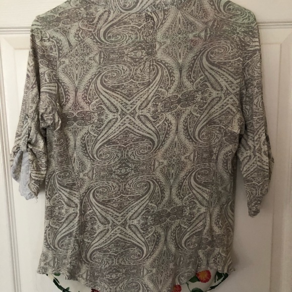 Blouse - Picture 2 of 5